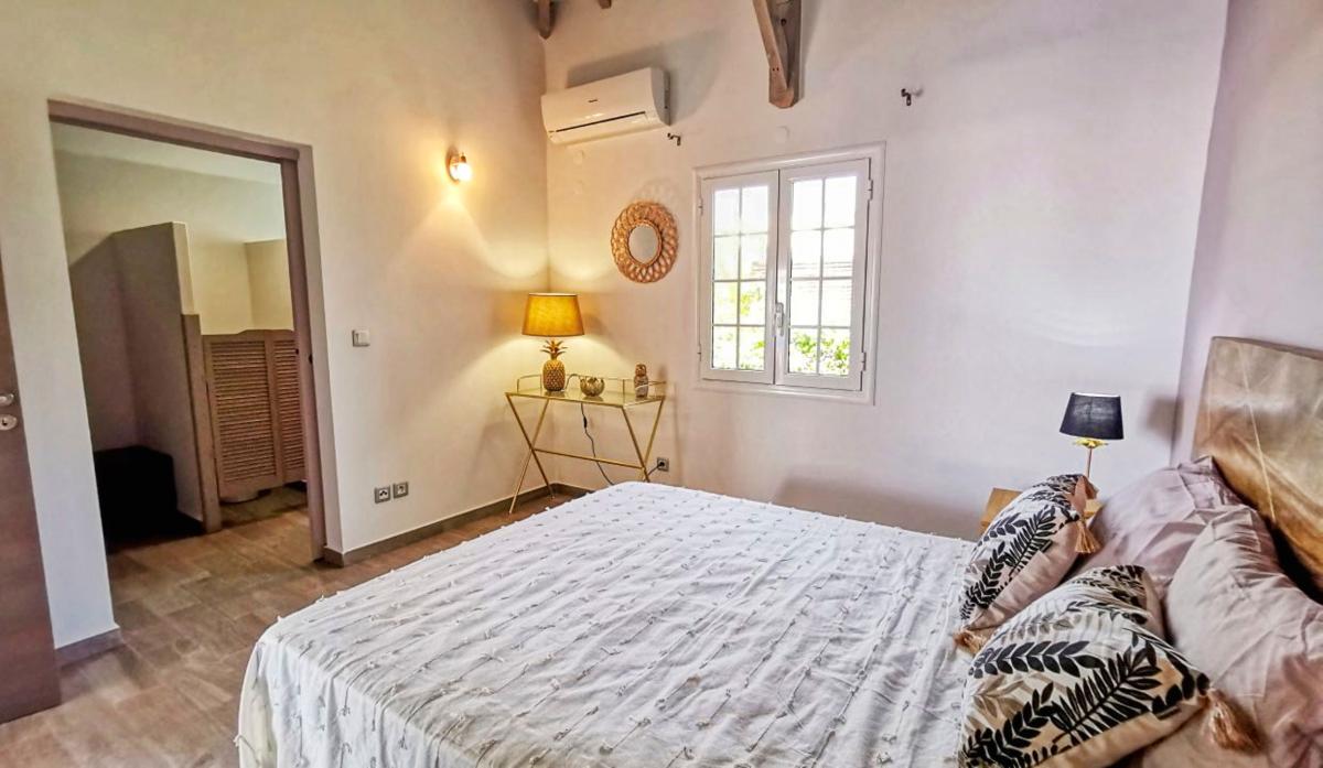 26.Location villa piscine Sainte Anne Guadeloupe_Chambre RDC